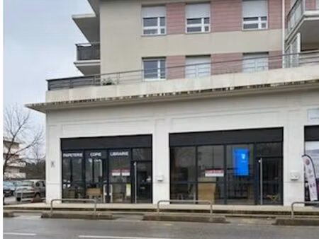 local commercial de 96 m2