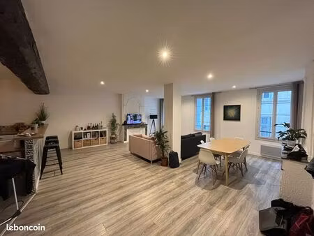 appartement écusson