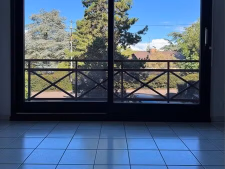 lumineux t2 meublé à thonon-les-bains