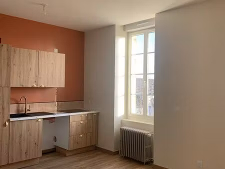 appartement refait à neuf centre ville de vannes