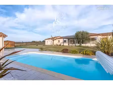 villa 5 pièces 178 m²
