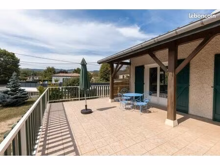 maison 7 pièces 4 chambres 157 m² terrain 1.750 m²