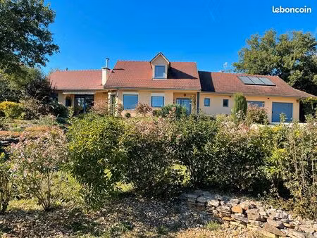 maison 7 pièces 178 m²