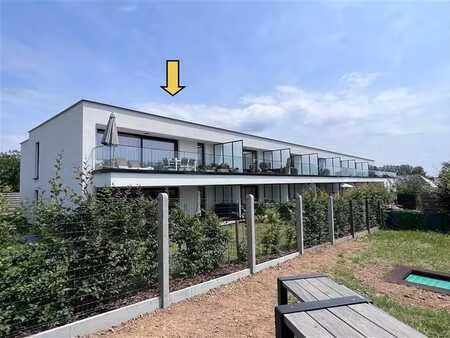 appartement récent (3 ch) avec terrasse spacieuse, 2 caves e