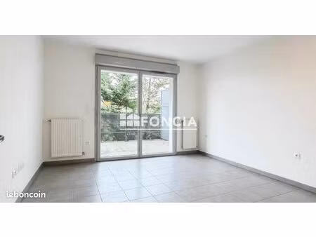 appartement 2 pieces avec terrasse et parking sous sol