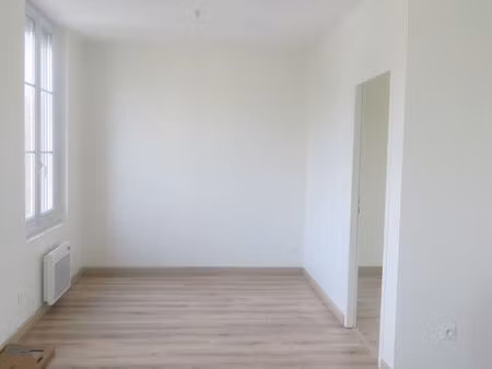 location appartement 2 pièces 36 m² à orléans (45000)