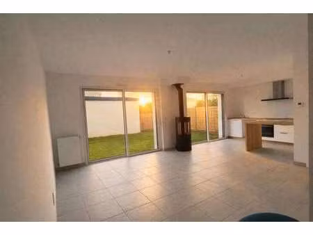 vente maison à saint-malo (35400) : à vendre / 90m² saint-malo