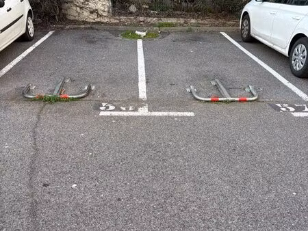 place de parking à louer