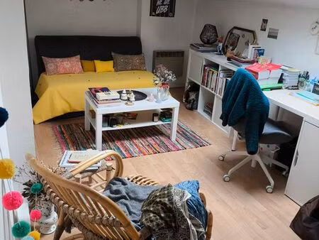 proprétaire loue grand t2 bis quartier victoire