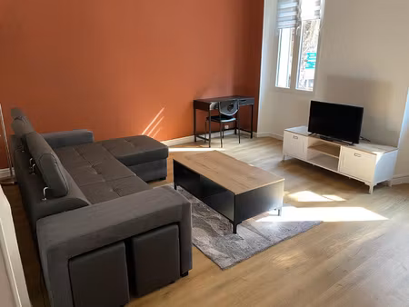 t2 - toulon centre port republique