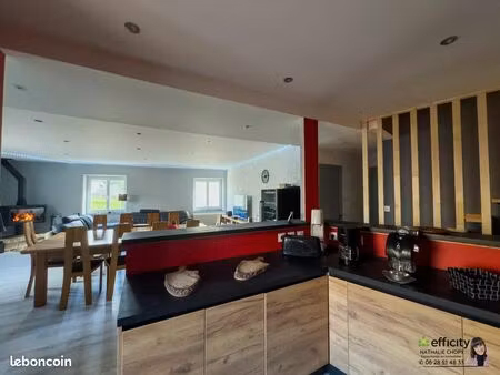 maison 6 pièces 150 m²