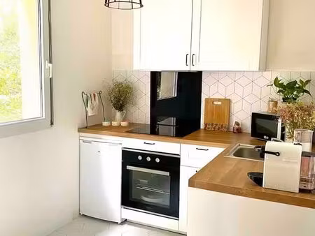 t1 bis meublé 30m² avec balcon, parking et piscine