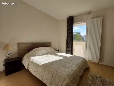 appartement meublé (50m²) élégant et fonctionnel, à un saut de puce de genève