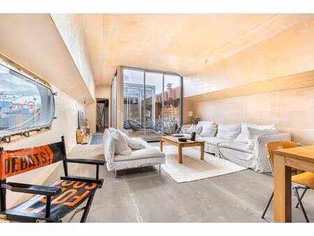 magnifique péniche de 120m2 aux bassins à flots, bordeaux