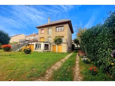 maison 12 pièces - 300 m²