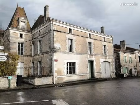 maison de village 8 pièces 170 m²