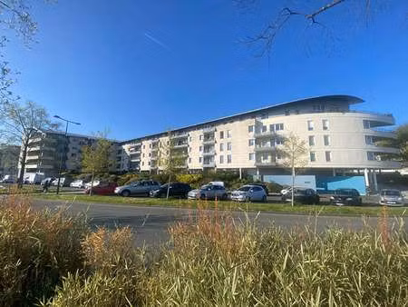 location appartement 2 pièces à angers (49000) : à louer 2 pièces / 52m² angers