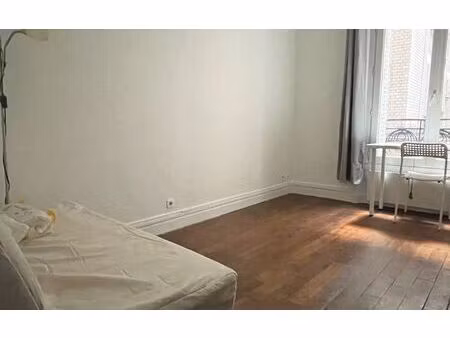 location appartement, 14 m² t-1 à paris 15, 750 €