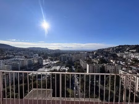 vente appartement 4 pièces 69 m2 à nice
