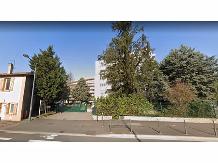 garage fermé dans résidence sécurisée