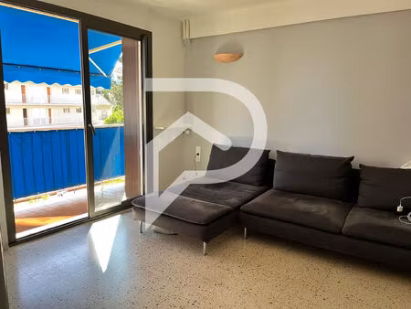 cannes petit juas : appartement rénové 3 pièces de 57.29m² - balcon