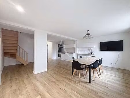 vente maison à angers monplaisir (49000) : à vendre / 159m² angers monplaisir