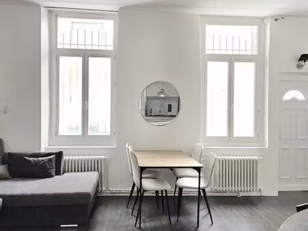 ? coup de cœur – maison de ville f3 meublée, rénovée – proche arènes