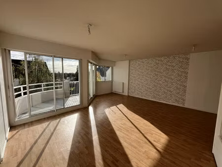 angers - t4 en duplex avec parking