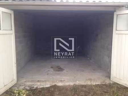 location parking paray le monial 71600