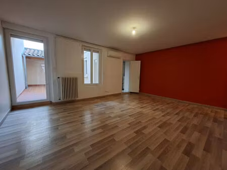 location appartement 2 pièces 54 m² à montauban (82000)
