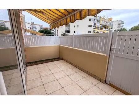 location appartement, m² t-3 à agde, 670 €