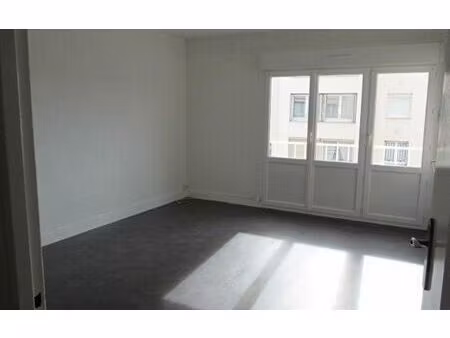 location appartement, 55 m² t-3 à dijon, 650 €