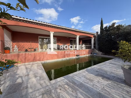 magalas, à vendre belle villa d'environ 156 m2 avec grand ga