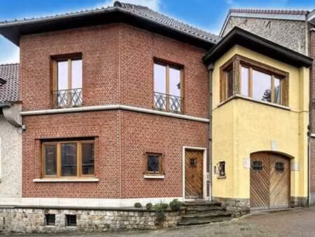 place des maïeurs, maison 4 chambres (possibilité meublé)