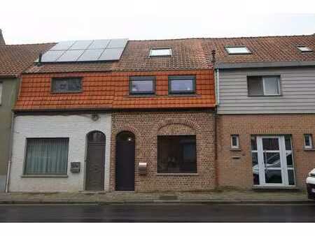 gezellige, gerenoveerde en energiezuinige woning in het c...