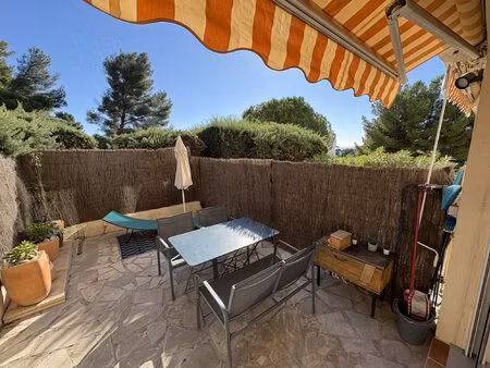 appartement meublé avec terrasse et vue