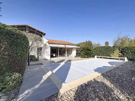 villa d'architecte d'exception saint-génis-des-fontaines (