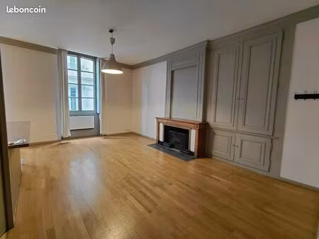 t3 69 m² - charme ancien - 2 chambres - lyon 1er (croix-paquet)