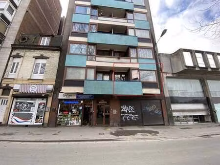 bel appart +/- 70m2 2ch + parking ferme