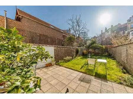 duplex avec grand jardin bien orienté