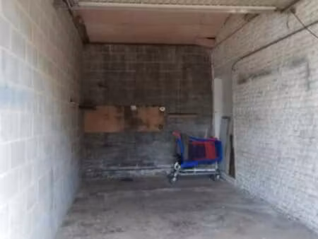 garage à louer à charleroi, rue émile vandervelde (46)