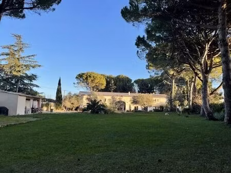 vente maison 9 pièces 300 m² nîmes (30000)