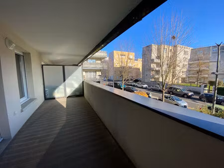 location appartement 3 pièces, 58.10m², cergy