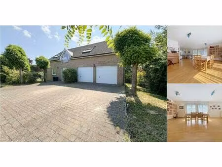 villa à louer avec terrasse et jardin , waterloo (rbv42896)