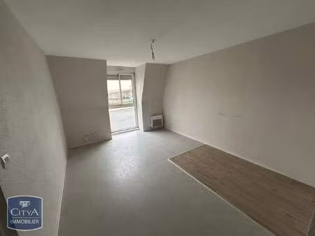 location appartement 2 pièces à cholet (49300) : à louer 2 pièces / 39m² cholet