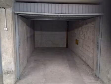 garage à louer proche centre
