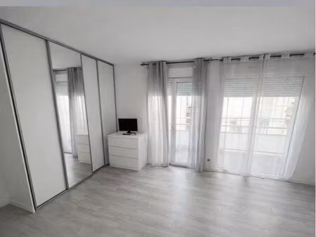 studio 32m2 + terrasse 11m2