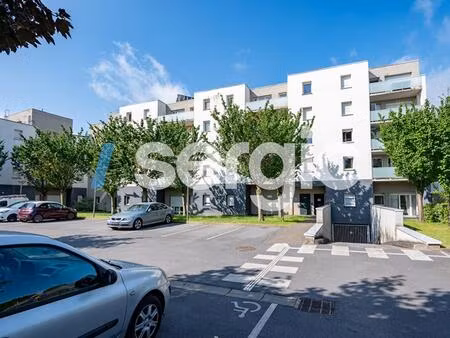 type 2 - grand balcon - parking lille