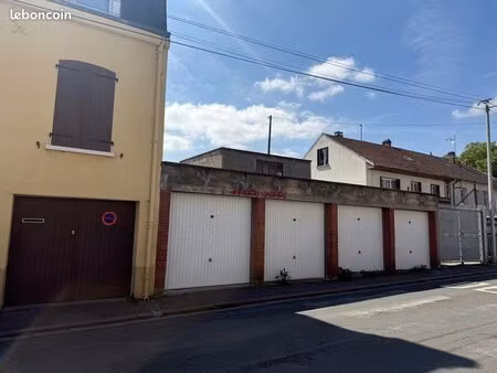 garage à louer
