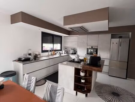 maison moderne à louer